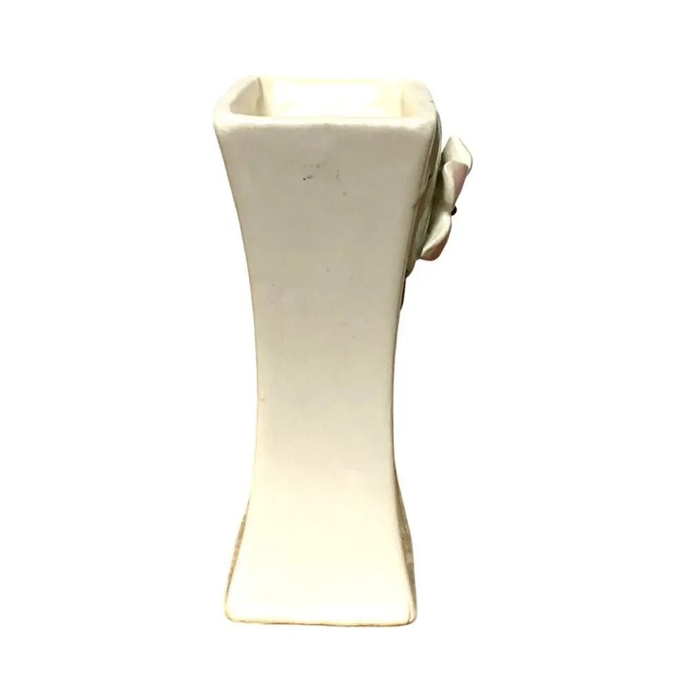 Vintage 1946 McCoy Blossomtime Vase 6.25